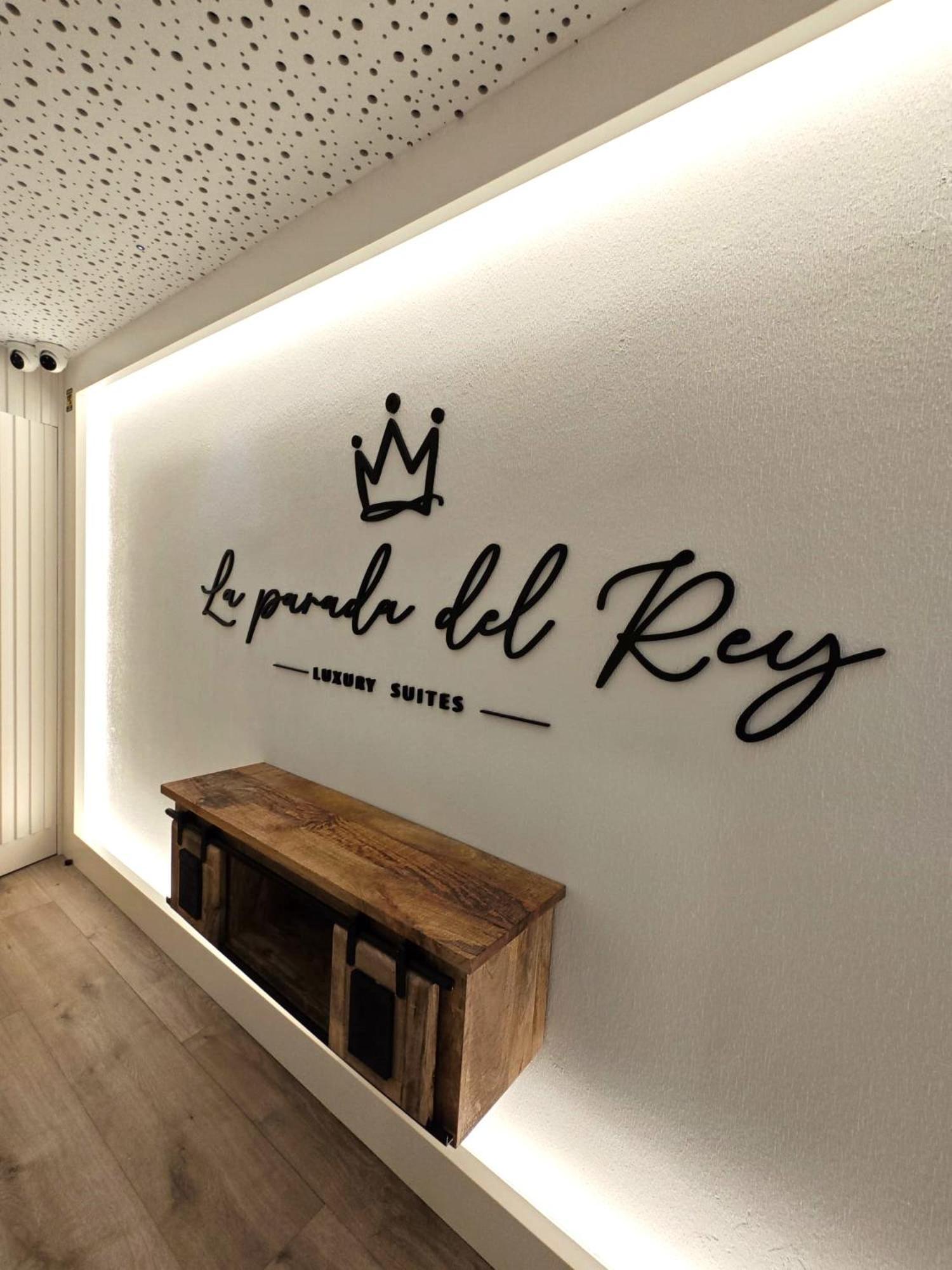 La Parada Del Rey - Luxury Suites プラセンシア エクステリア 写真