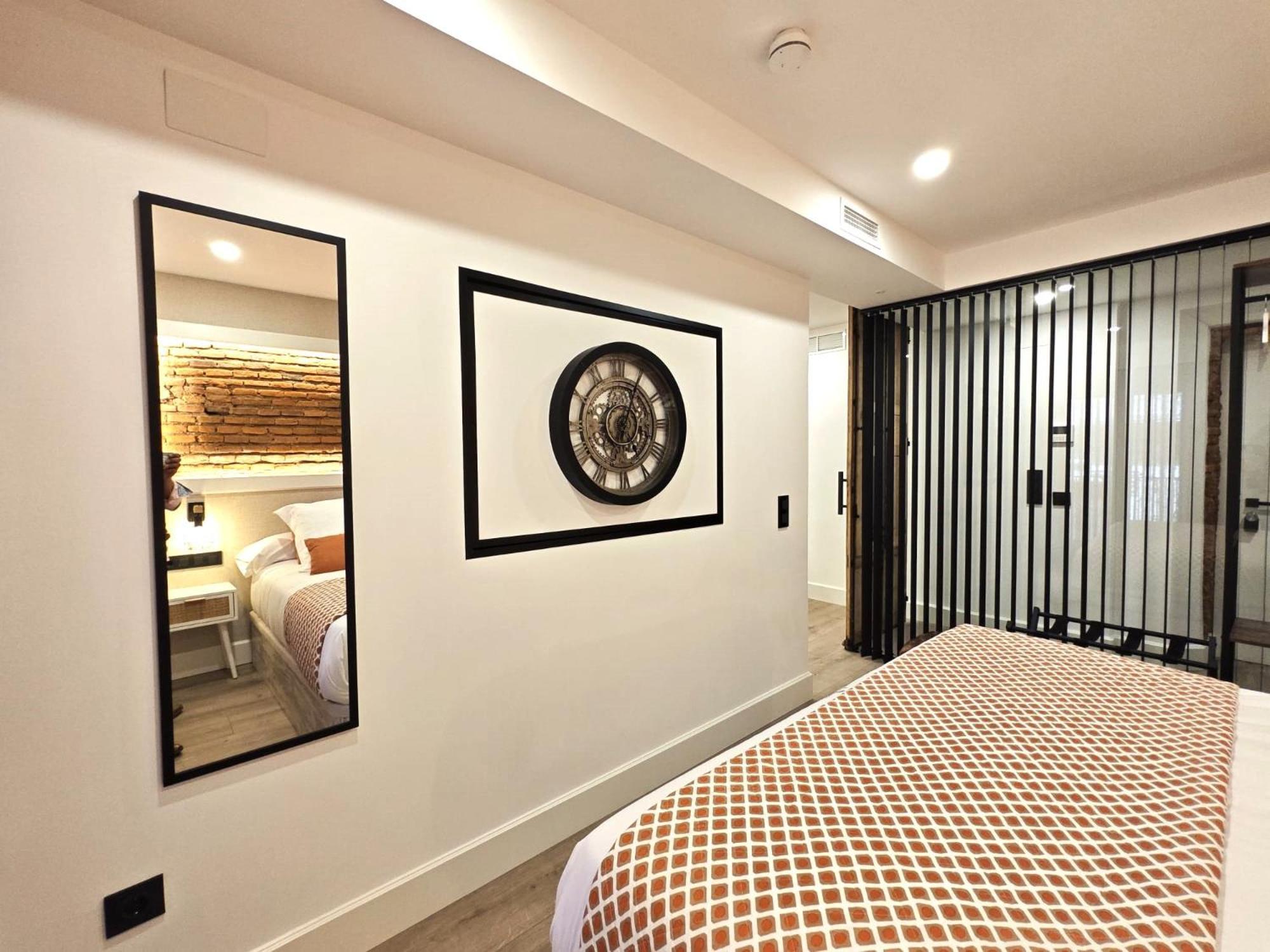 La Parada Del Rey - Luxury Suites プラセンシア エクステリア 写真