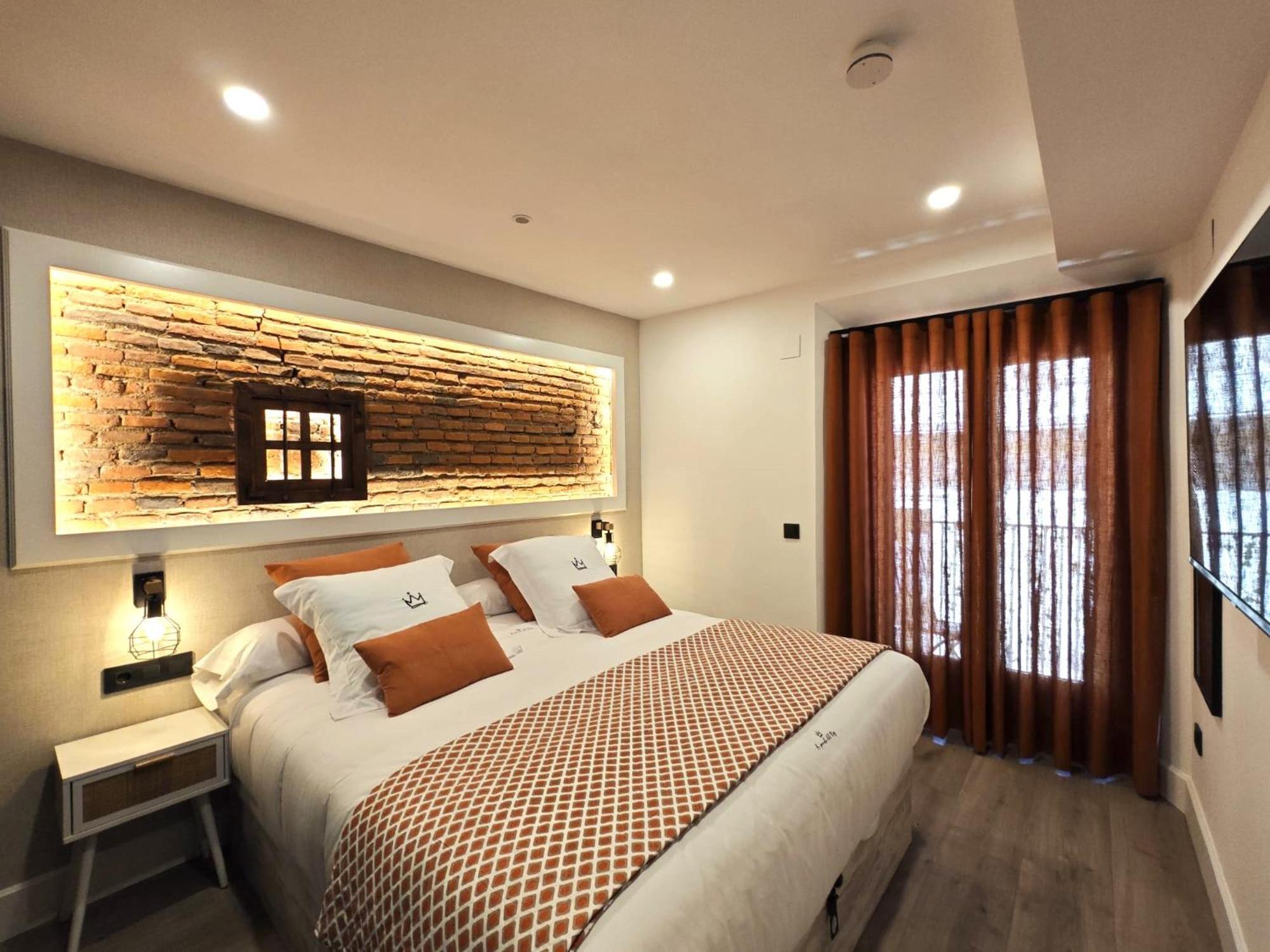 La Parada Del Rey - Luxury Suites プラセンシア エクステリア 写真