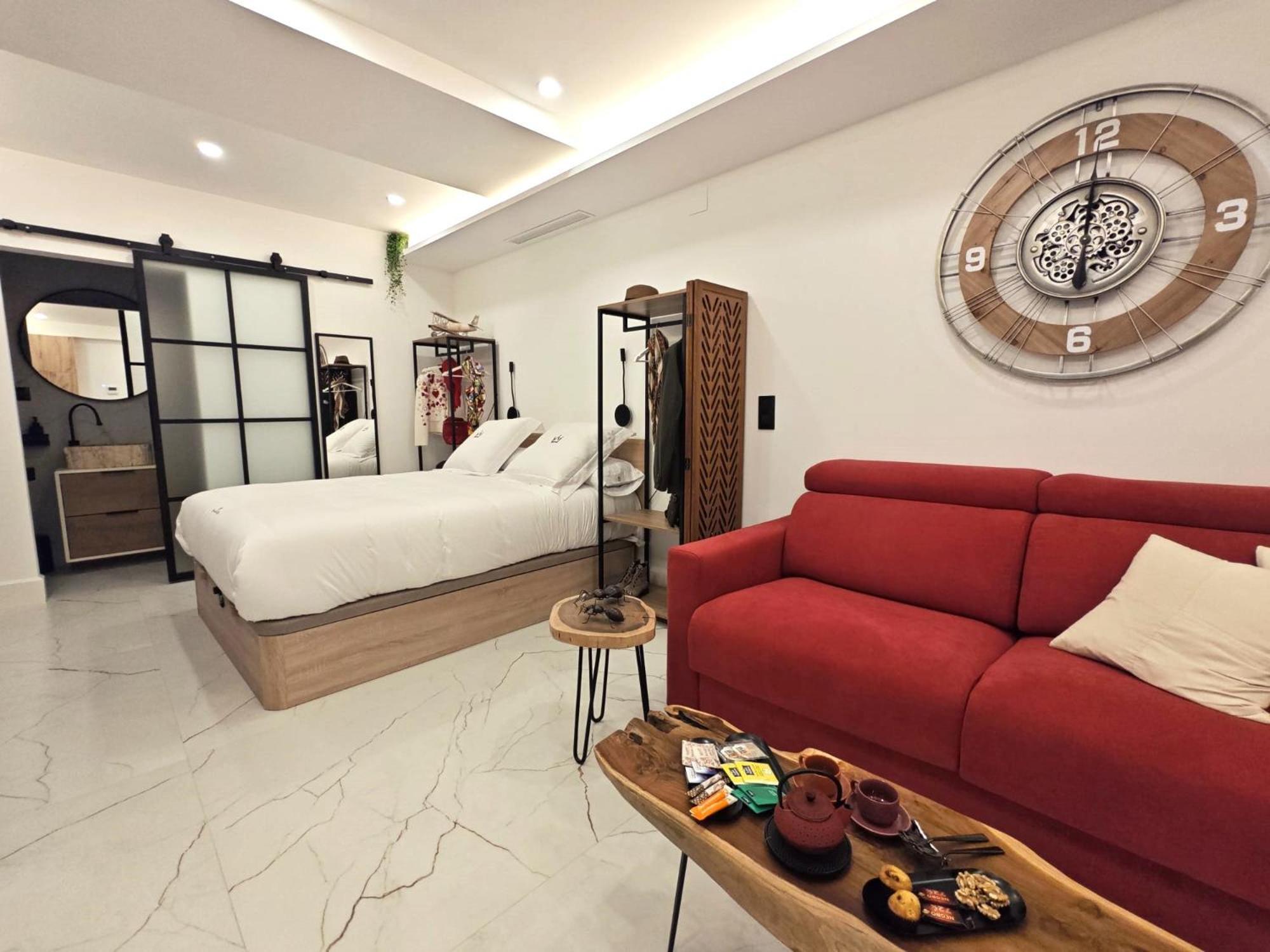 La Parada Del Rey - Luxury Suites プラセンシア エクステリア 写真