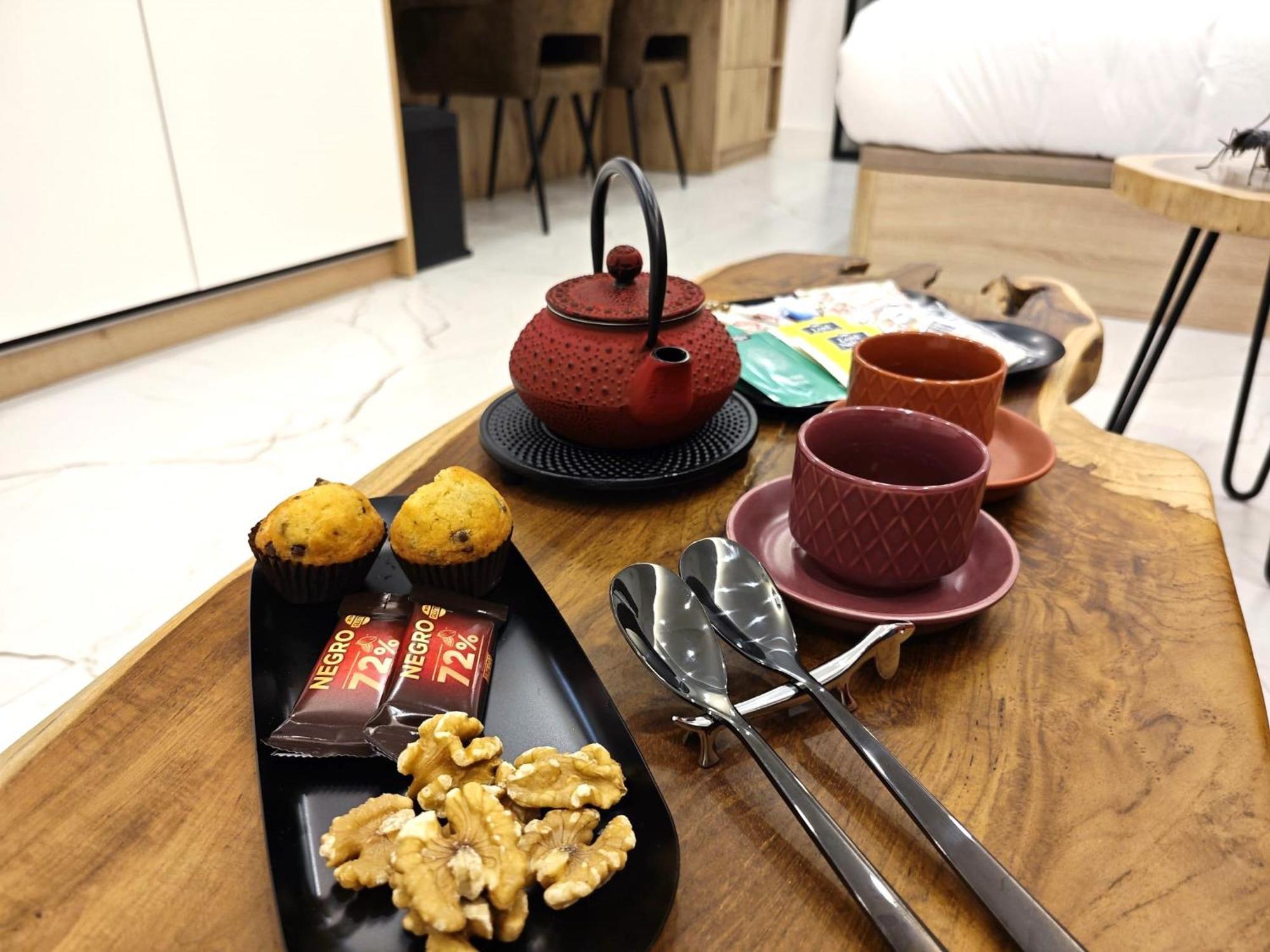 La Parada Del Rey - Luxury Suites プラセンシア エクステリア 写真